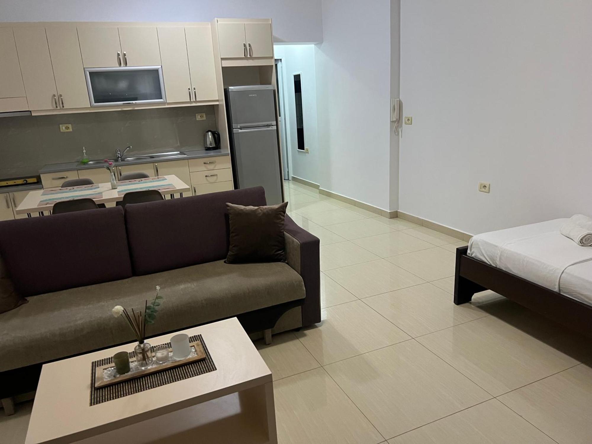 Apartments Sadiku With Sea View Sarandë Buitenkant foto