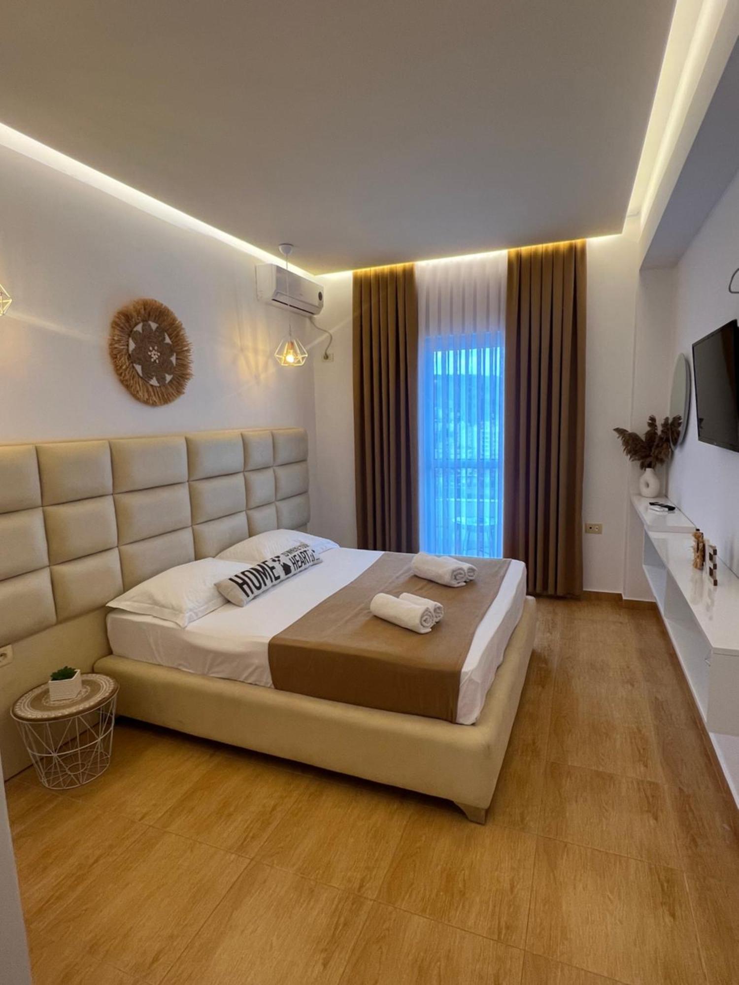 Apartments Sadiku With Sea View Sarandë Buitenkant foto